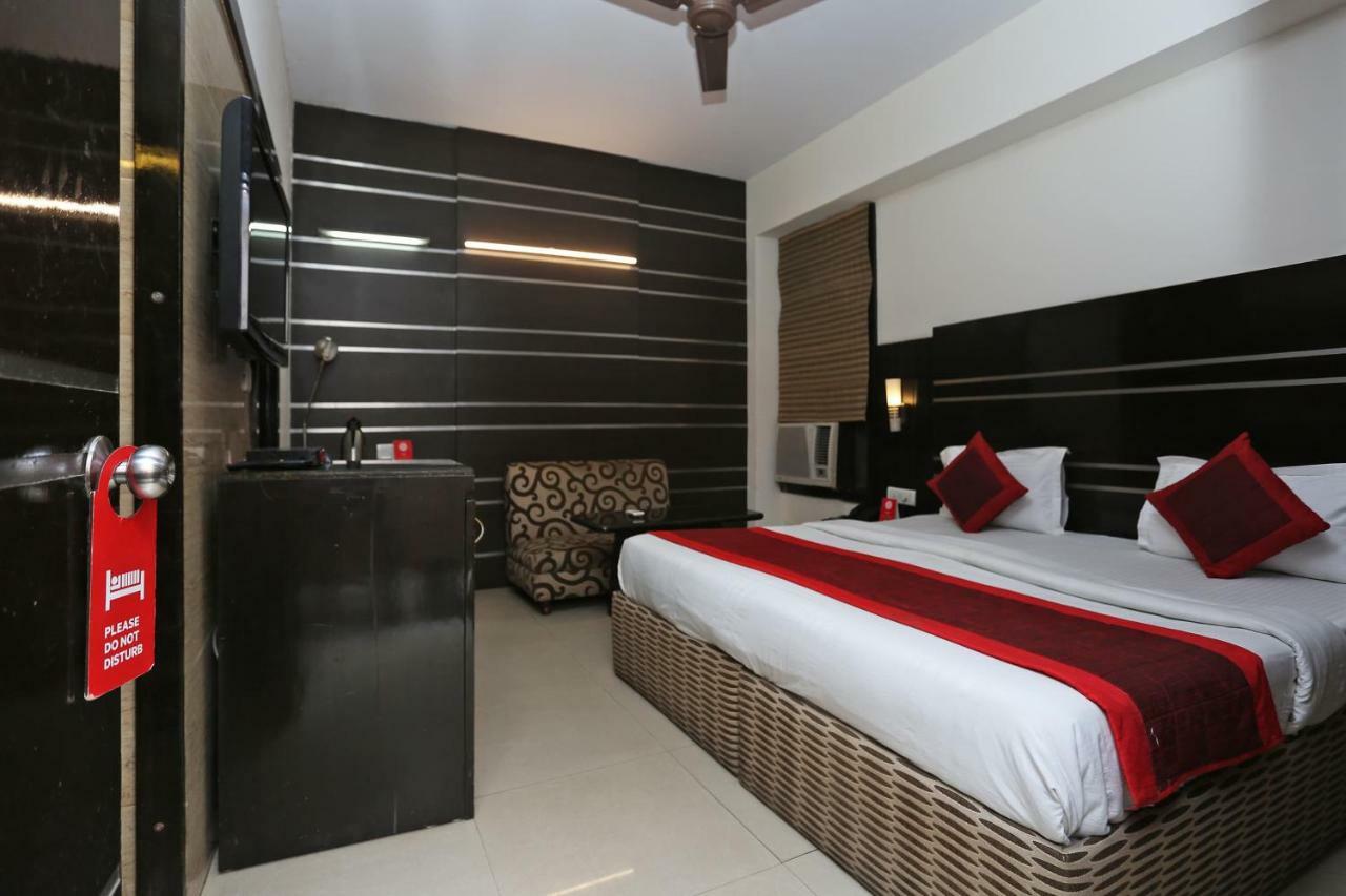 Oyo 13541 Otani Hotel Delhi  Eksteriør bilde