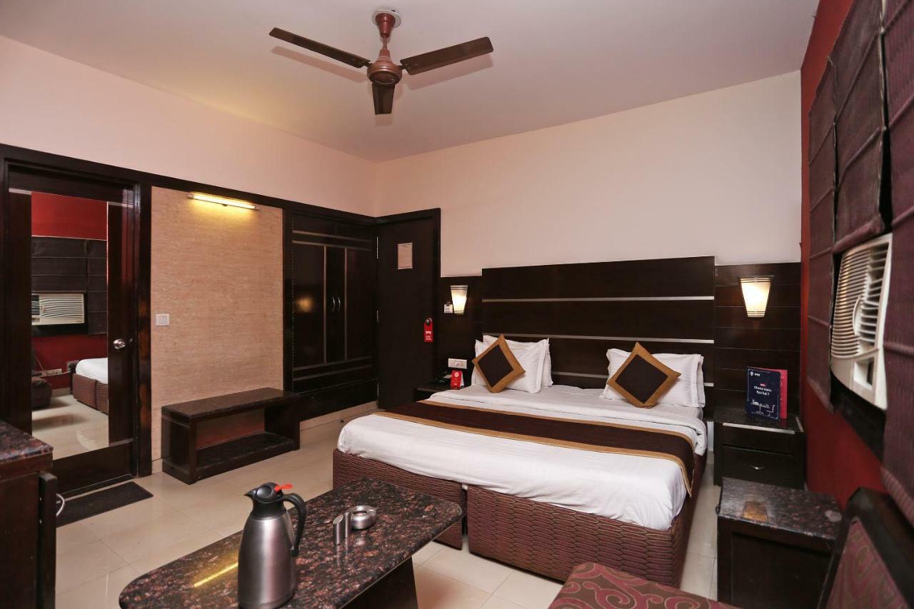 Oyo 13541 Otani Hotel Delhi  Eksteriør bilde