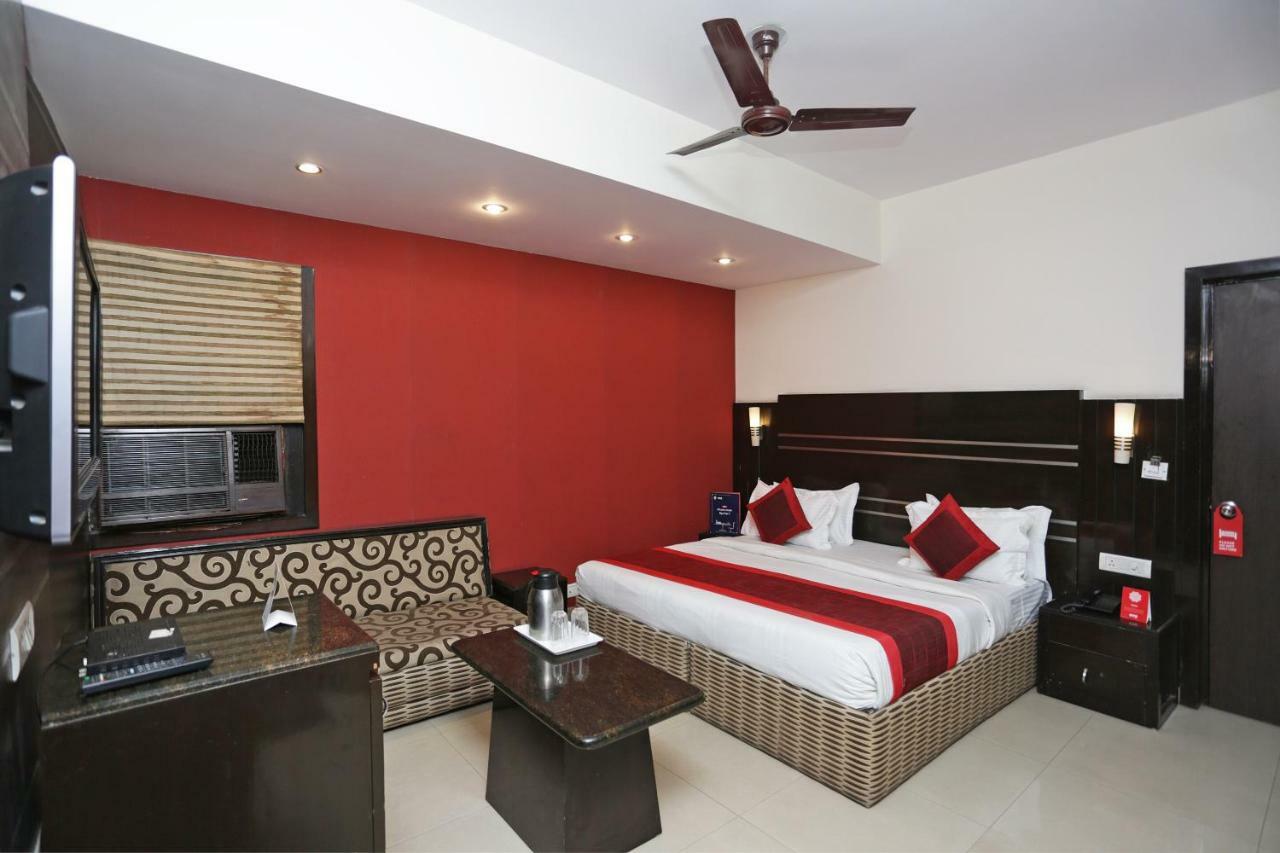 Oyo 13541 Otani Hotel Delhi  Eksteriør bilde
